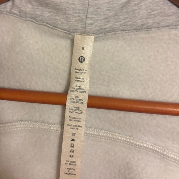 Lululemon Athletica Scuba Full-Zip Cropped Hoodie - Picture 6 of 8